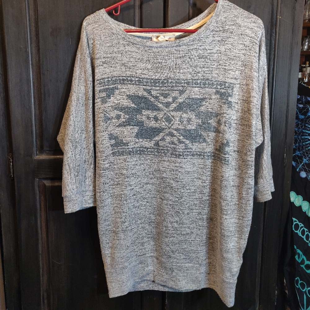 LAST CHANCE Hippie Rose Grey 3/4 Sleeve Top